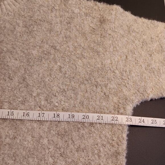 Broadway 38 Beige Boxy Polyester Wool Blend Cozy Warm Crew Neck Sweater Size M/L - Picture 7 of 9